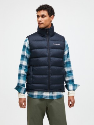 Navy Men Peak Performance Frost Explorer Vest | US-EWGJC1407