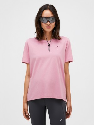 Pink Women Peak Performance Explore Graphic T-shirt | US-PTMQF7139