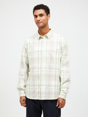 White / Light Green Men Peak Performance Heavy Cotton Shirts | US-WMFAB6149