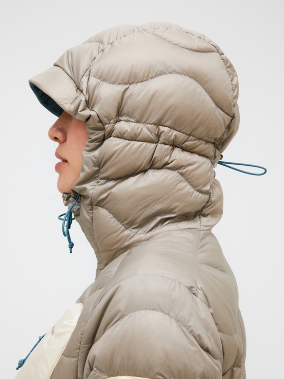 Beige Women Peak Performance Helium Utility Hood Down Jacket | US-LVMOQ9065