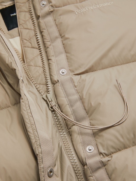 Beige Women Peak Performance Puffer Down Jacket | US-NRYGV7051