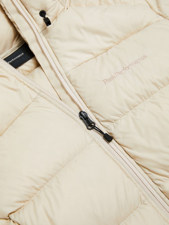 Cream Women Peak Performance Frost Down Jacket | US-GDBCW2510