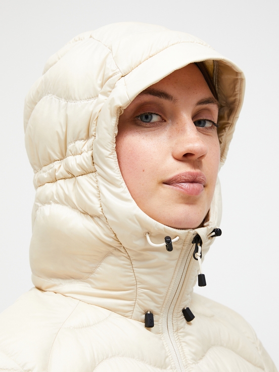 Cream Women Peak Performance Helium Hood Down Jacket | US-LOKXI5874