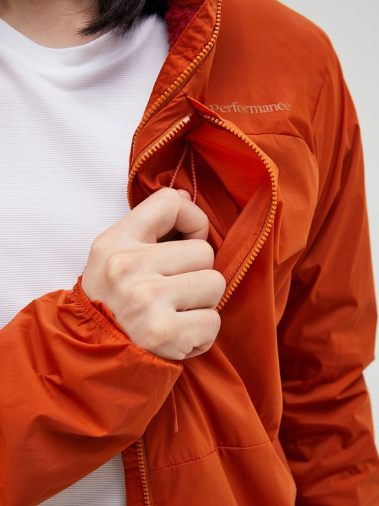 Dark Orange Men Peak Performance Vislight Polartec® Alpha™ Insulated Wind Jacket | US-FGIKE3042