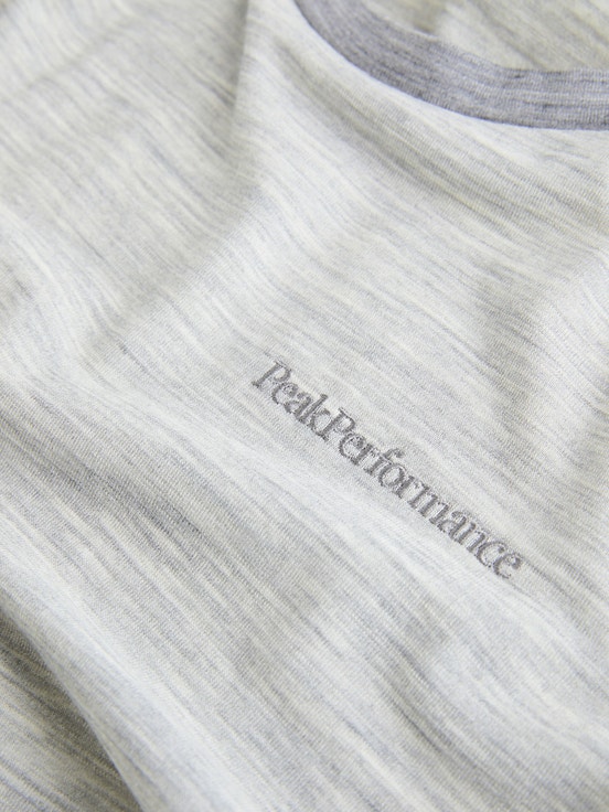 Grey Women Peak Performance Magic Crew Base Layer | US-ZPDUR1356