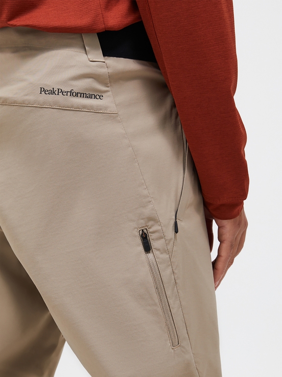 Khaki Men Peak Performance Commuter Pants | US-BSLUP7052