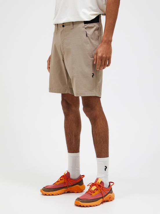 Khaki Men Peak Performance Commuter Shorts | US-PQKNB9640