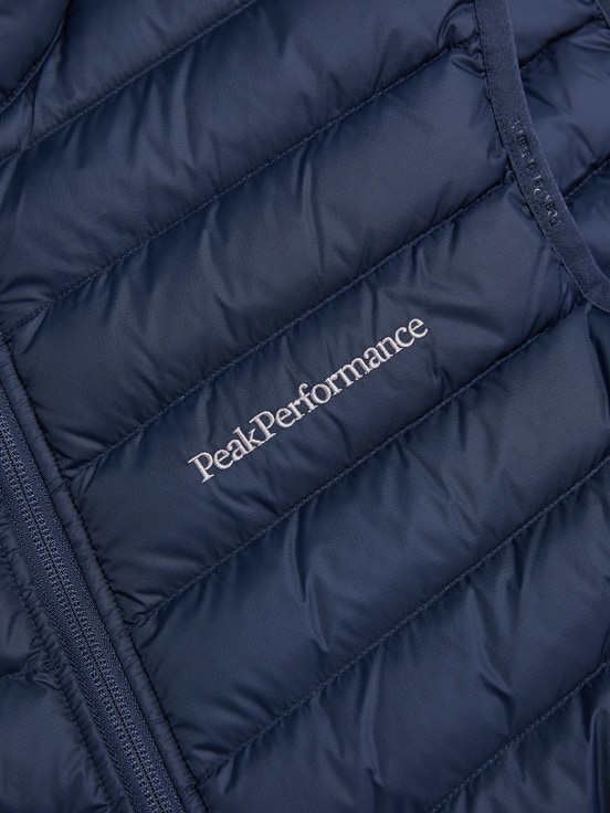 Navy Men Peak Performance Frost Down Vest | US-RTEQY7869