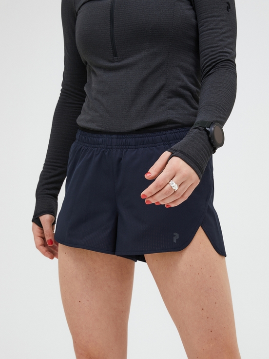 Navy Women Peak Performance Trail Light Shorts | US-LSHYX7835