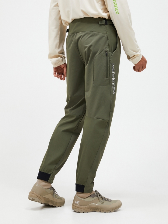 Olive Men Peak Performance Trail Pants | US-DENJF4980