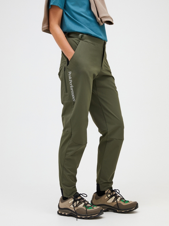 Olive Women Peak Performance Trail Pants | US-TLYMD2948