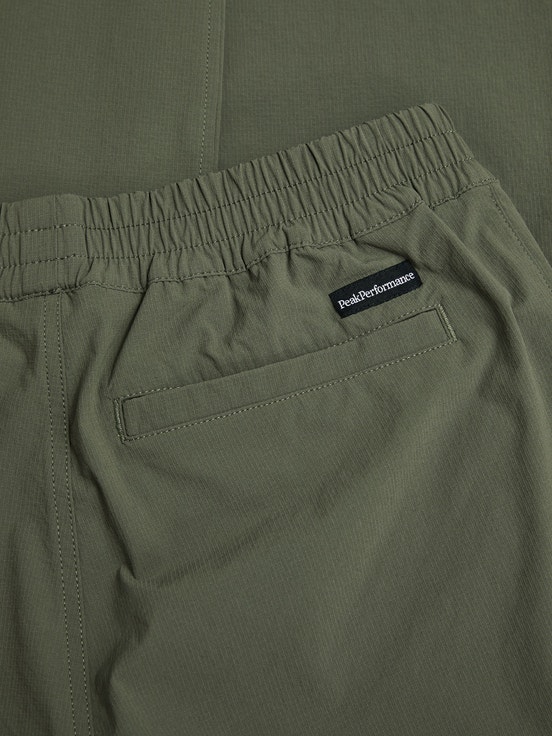 Olive Women Peak Performance Woven Stretch Pants | US-JQBMD7426