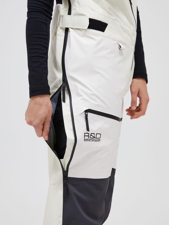 White / Black Women Peak Performance Vertical Gore-tex Pro 3l Shell Bib Pants | US-DLECG7601