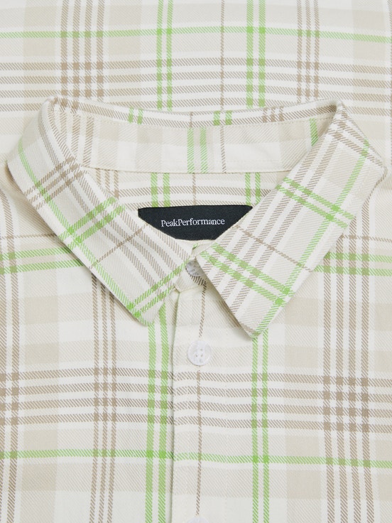 White / Light Green Men Peak Performance Heavy Cotton Shirts | US-WMFAB6149